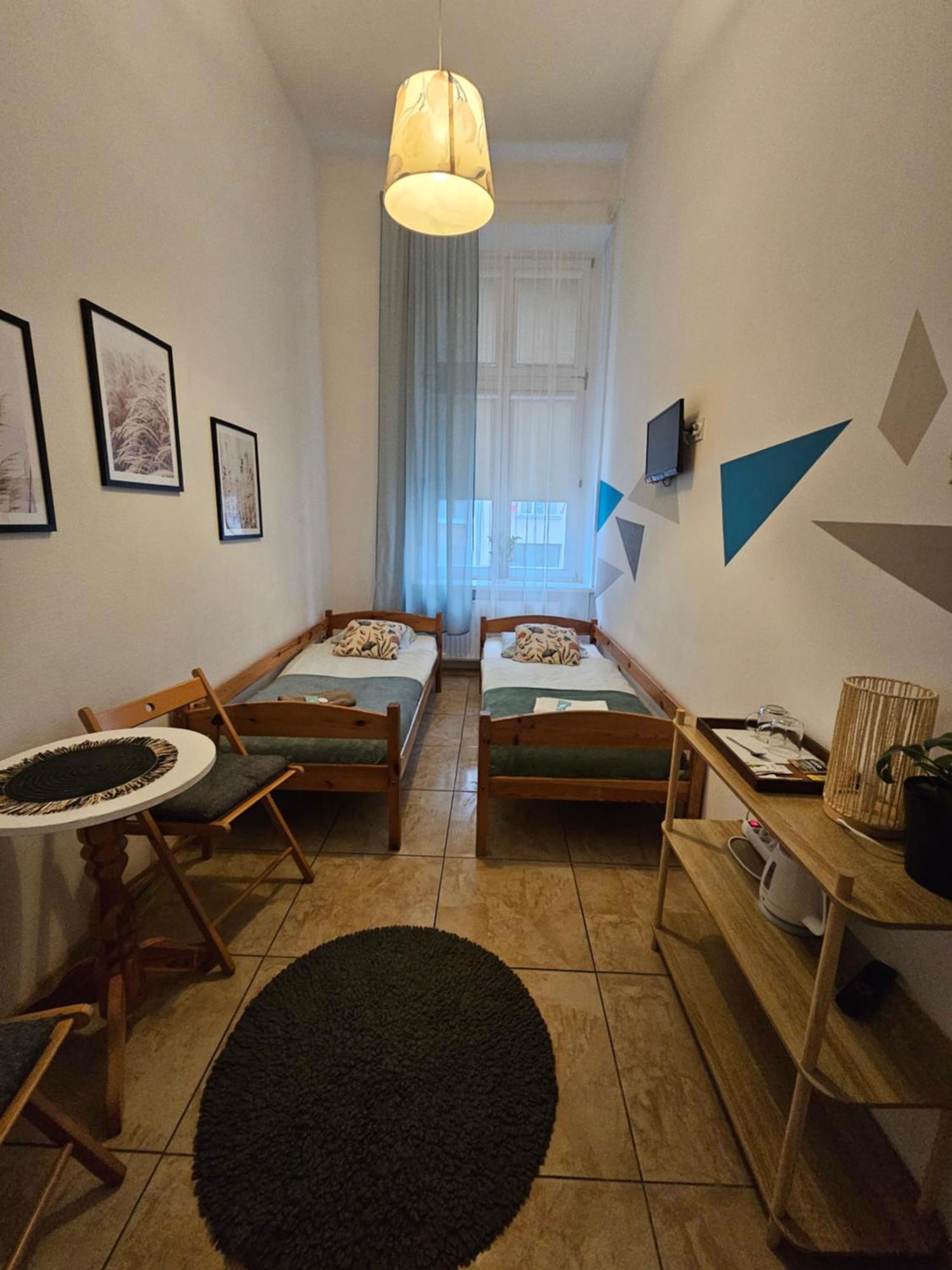 Deja Vu Hostel Varşova Dış mekan fotoğraf